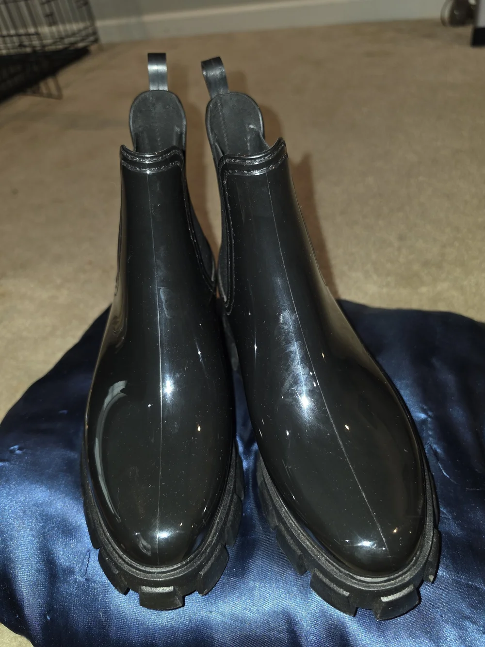 Charlotte Russe shiny black